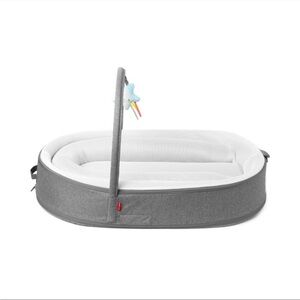 Skip Hop lounger